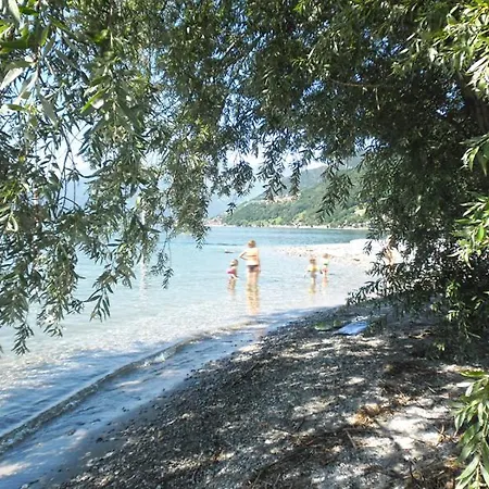 Oasi Del Lago Maria Sp Seewohnung Mit Garten Apartman Gera Lario